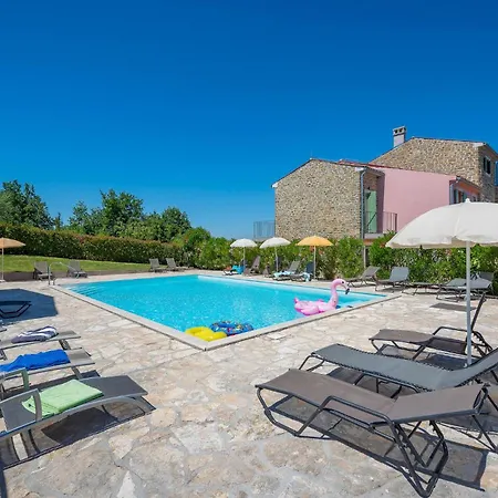 Holiday home 3 Bedroom Lovely In Baredine Donje Baredine
