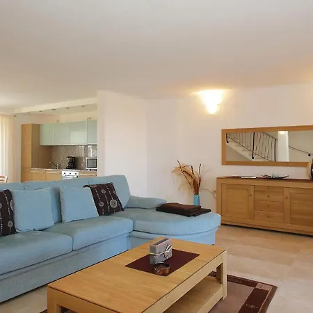 3 Bedroom Lovely In Baredine Donje Baredine